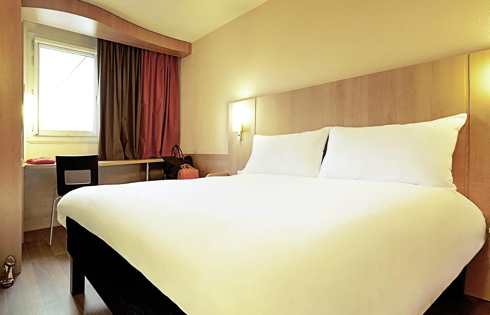 Ibis Paris Vaugirard Porte De Versailles Hotel