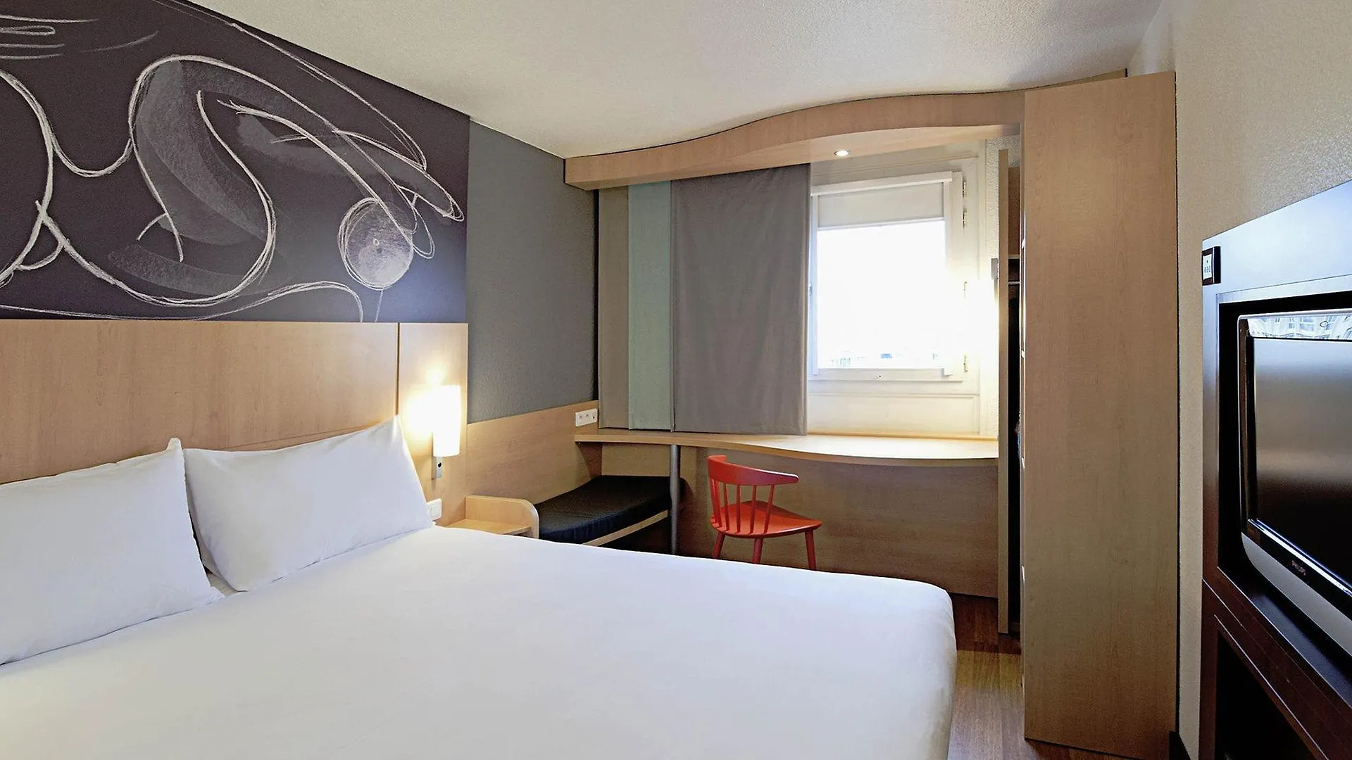 Ibis Paris Vaugirard Porte De Versailles Hotel