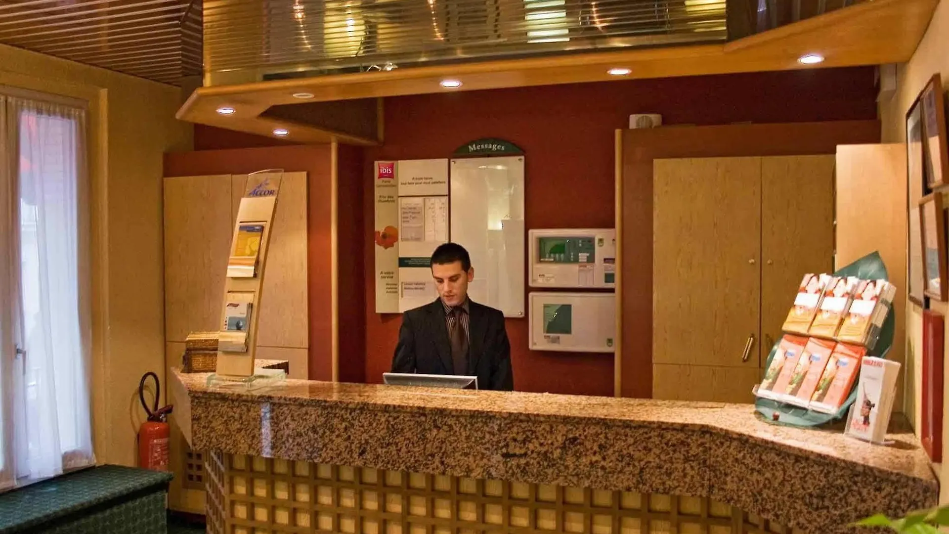 Ibis Paris Vaugirard Porte De Versailles Hotel